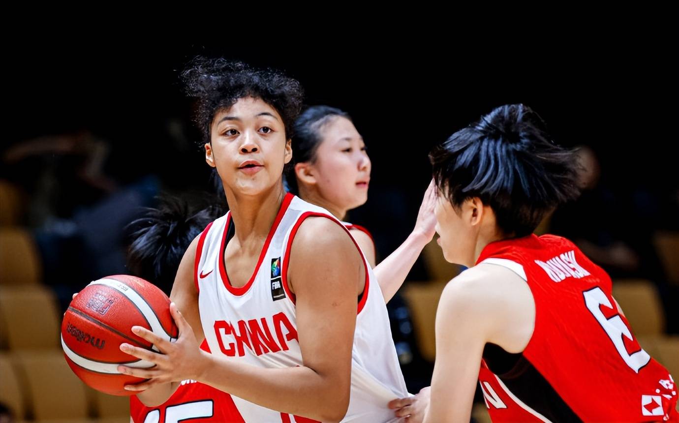 日本女篮队再次逆袭，晋级四强赛