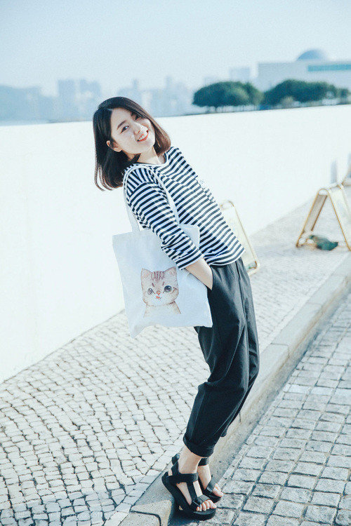 西甲国家德比之夜，月下新城墙，拉亚以指尖书写正名诗篇