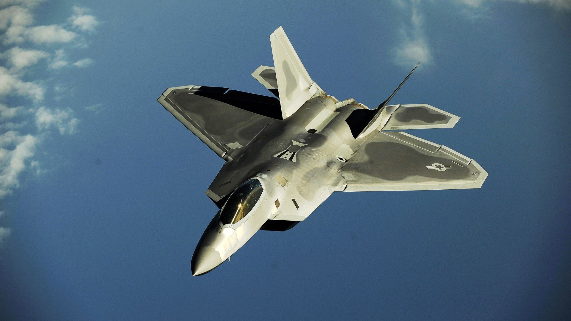 三狮军团奇袭梅阿查!19岁加维献大师级表演,英格兰热身赛爆冷击溃国际米兰